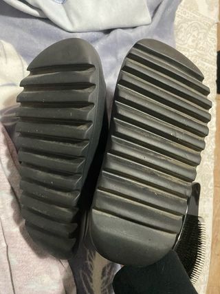 Chanclas Adidas Yeezy Negras