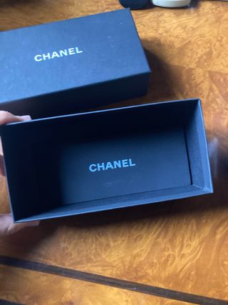 Caja para gafas Chanel azul