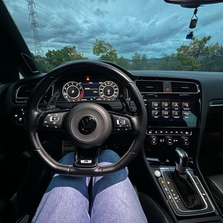 Volkswagen Golf 7.5 R