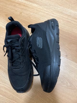 Zapatillas Skechers Negras 
