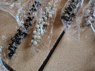 Lotto collane perline bianche e nere