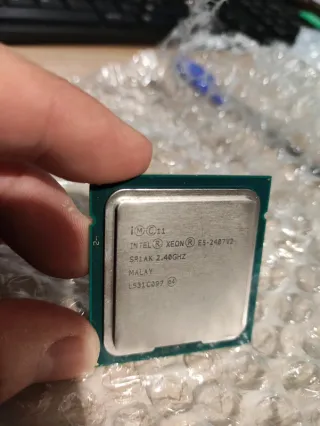 Procesador Intel Xeon E5-2407 v2