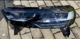 Faro Izquierdo Renault Captur 2