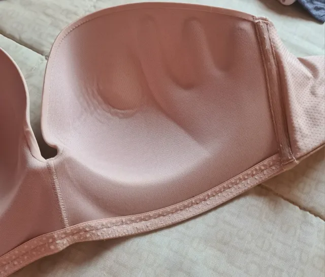 Lote 2 Wonderbra Talla 95D Color Piel y Negro