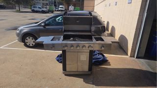 Barbacoa a gas 5 quemadores + cocinas laterales