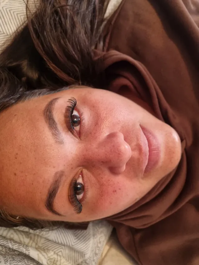 Pestañas de punto Cejas con henna Depilación Cejas