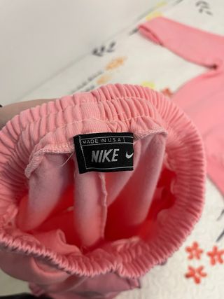 Conjunto Chándal Nike Rosa y Blanco