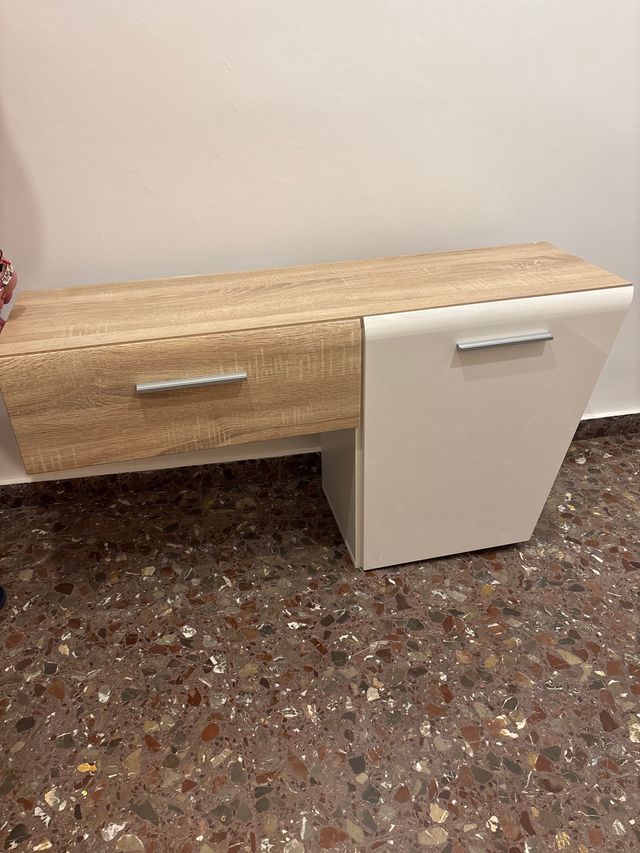Mueble recibidor madera y blanco , 1,13 x32.