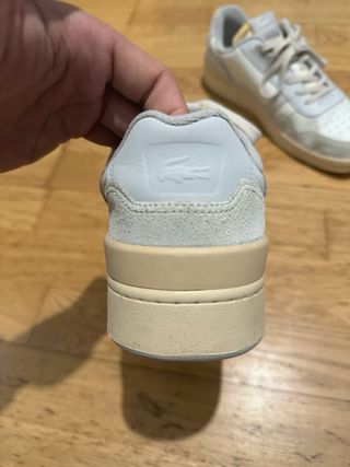 Tenis Lacoste Beige y Blanco