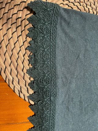 Maglia donna verde con pizzo