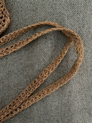 Bolso de mimbre tejido color beige/marrón