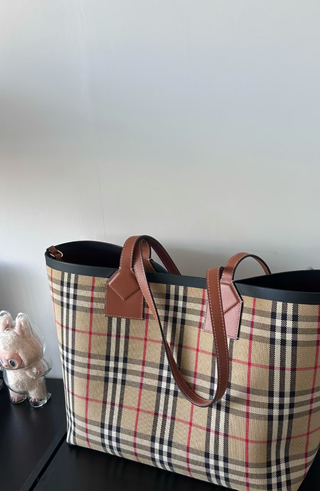 Bolso Tote Burberry Clásico
