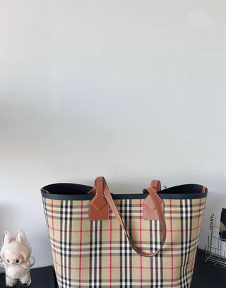 Bolso Tote Burberry Clásico