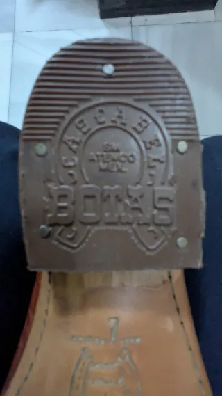 Botas camperas marrones de piel