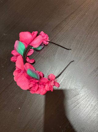 Diadema flores rosas
