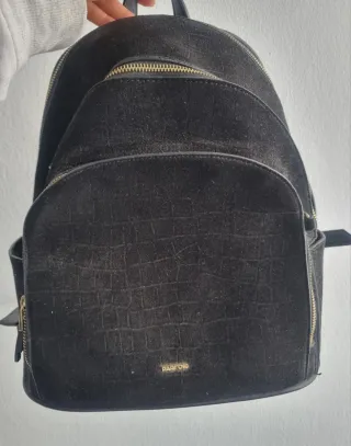 Mochila Negra Parfois Efecto Cocodrilo