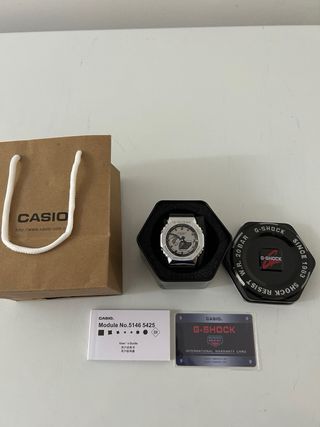 Reloj Casio G-Shock GM-2100 Plateado NUEVO