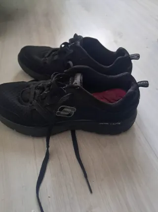 Zapatillas Skechers Negras