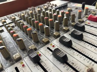 Behringer Mixer MFX222FX