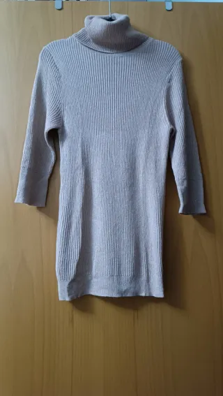 Lote 2 Jersey cuello alto
 beige otro rosa talla S