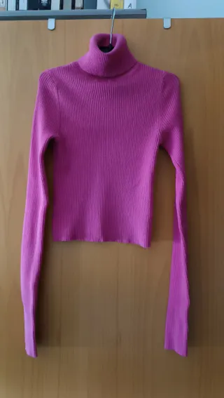 Lote 2 Jersey cuello alto
 beige otro rosa talla S