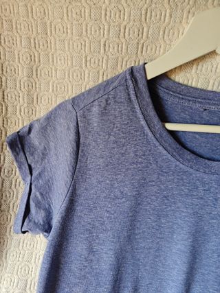 Camiseta corta talla m morada blanca manga corta