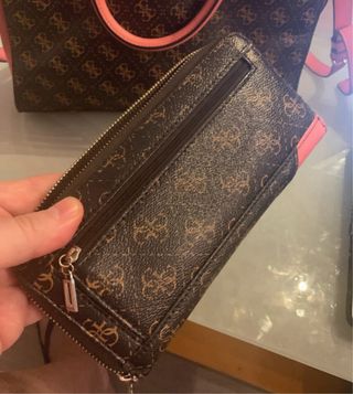 Monedero Guess Marrón y Rosa