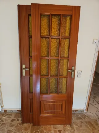 Puerta doble madera con cristal