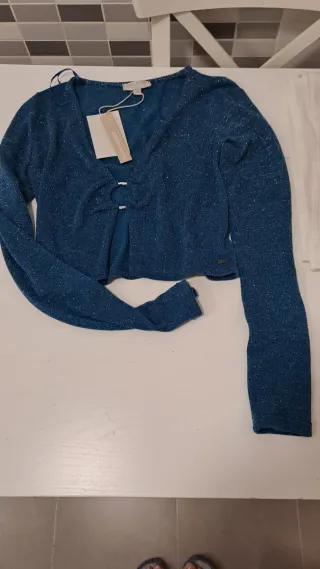 Top fiesta Stradivarius azul brillante Talla S