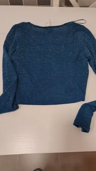 Top fiesta Stradivarius azul brillante Talla S