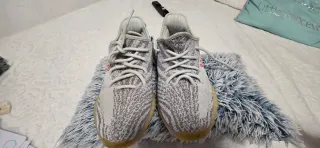 Adidas Yeezy Boost 350 V2 Zebra