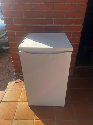 Nevera Indesit con congelador