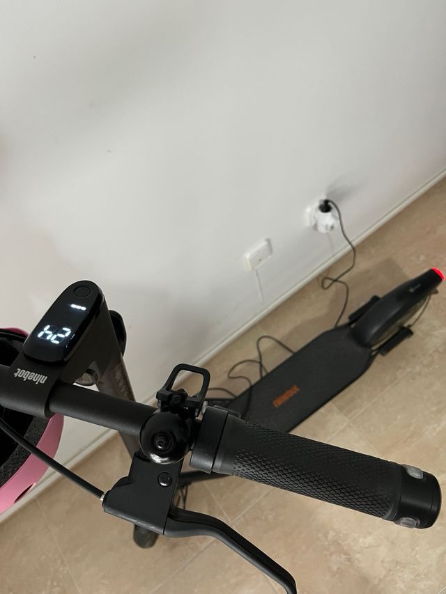 Patinete Eléctrico Ninebot KickScooter F2