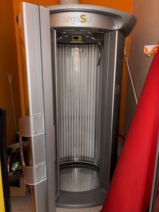 Solárium MegaSun Tower Space 2000
