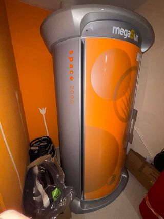 Solárium MegaSun Tower Space 2000