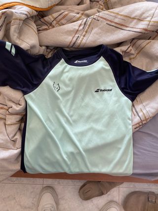 Camisetas de pádel Lebron 10€/unidad, chaqueta 20€