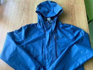 Chubasquero Quechua azul Talla S 88 91 cm 