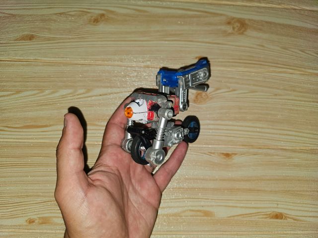 Figura Transformers Bandai 1985