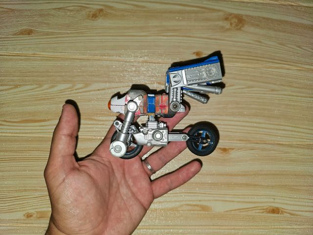 Figura Transformers Bandai 1985