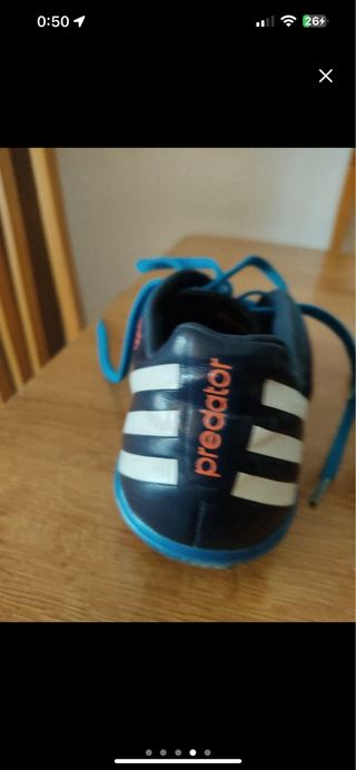 Zapatillas Adidas tacos azules y rojas número 34