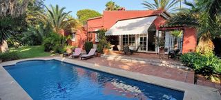 Chalet en alquiler en Elviria en Marbella