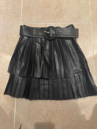 Falda Zara Negra Plisada Talla M