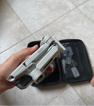 Drone DJI Mini 2 con accessori