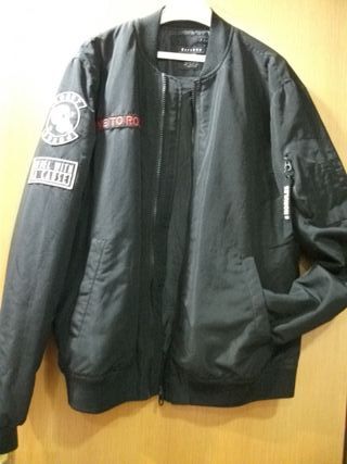 Cazadora Negra Talla M