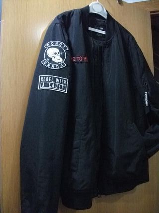 Cazadora Negra Talla M
