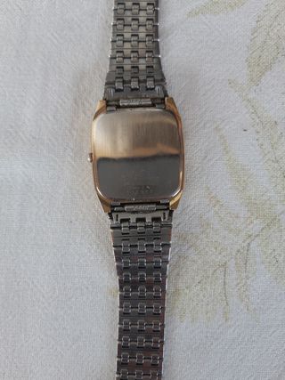 Reloj Seiko Dorado y Plateado