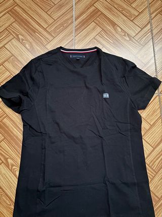 Camiseta Tommy Hilfiger Negra talla s