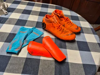 Botas de fútbol Nike Naranja Talla 42