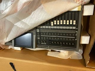 Roland VS-1680 Digital Studio Workstation