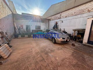 Local comercial en venta en Valdepeñas